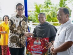 Safari Natal di Paroki St Fransiskus Assisi Padang Bulan, Rico Waas Ajak Jemaat Perkuat Keharmonisan Keluarga