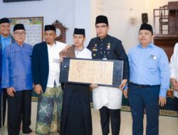Kunjungi Pesantren Ar-Raudlatul Hasanah, Rico Waas Bakar Semangat Santri Untuk Jadi Pemimpin di Masa Depan