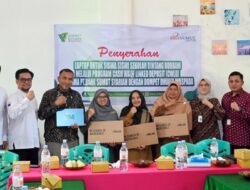 Salurkan Manfaat Program CWLD, Unit Usaha Syariah Bank Sumut Bantu Laptop ke Sekolah Bintang Rabbani