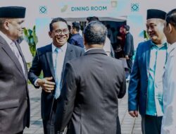 Pelantikan Rektor USU: Zakiyuddin Harahap Ucapkan Selamat kepada Muryanto
