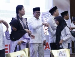 Zakiyuddin Harahap Serahkan Santunan Anak Yatim pada Buka Puasa Bersama DPD Gerindra Sumut