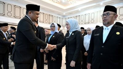 Gubsu Bobby Lantik 308 Pejabat Pemprov Sumut, Ingatkan Jangan Ada Pungli