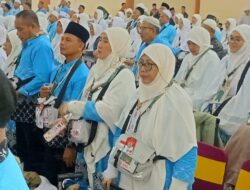 Kloter 10 Siap Terbang ke Madinah Al-Munawwarah, Kakan Kemenhaj H Zulkifli: Jemaah Kloter 10 Paling Tertib