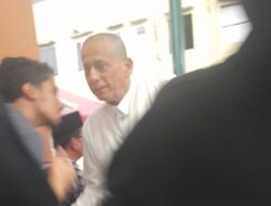 Kepulangan 359 Jemaah Haji Kloter 3 Disambut Hujan Gerimis