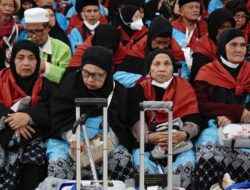 Ketua PPIH dan Bupati Madina Sambut Kepulangan Kloter 06 Debarkasi Medan