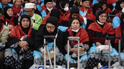 Ketua PPIH dan Bupati Madina Sambut Kepulangan Kloter 06 Debarkasi Medan