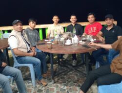 Relawan dan Mahasiswa Antusias Tunggu Gubsu Bobby di Nias
