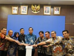 Luncurkan 5 Aplikasi Layanan Publik, Wali Kota Medan Dorong Integrasi Data Berbasis AI via WhatsApp